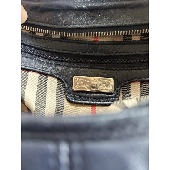 Burberrys Navy Blue Adjustable Shoulder Strap Bag - Picture 3 of 6